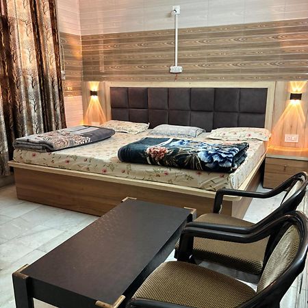 Dream Land Hotel 잠무 외부 사진