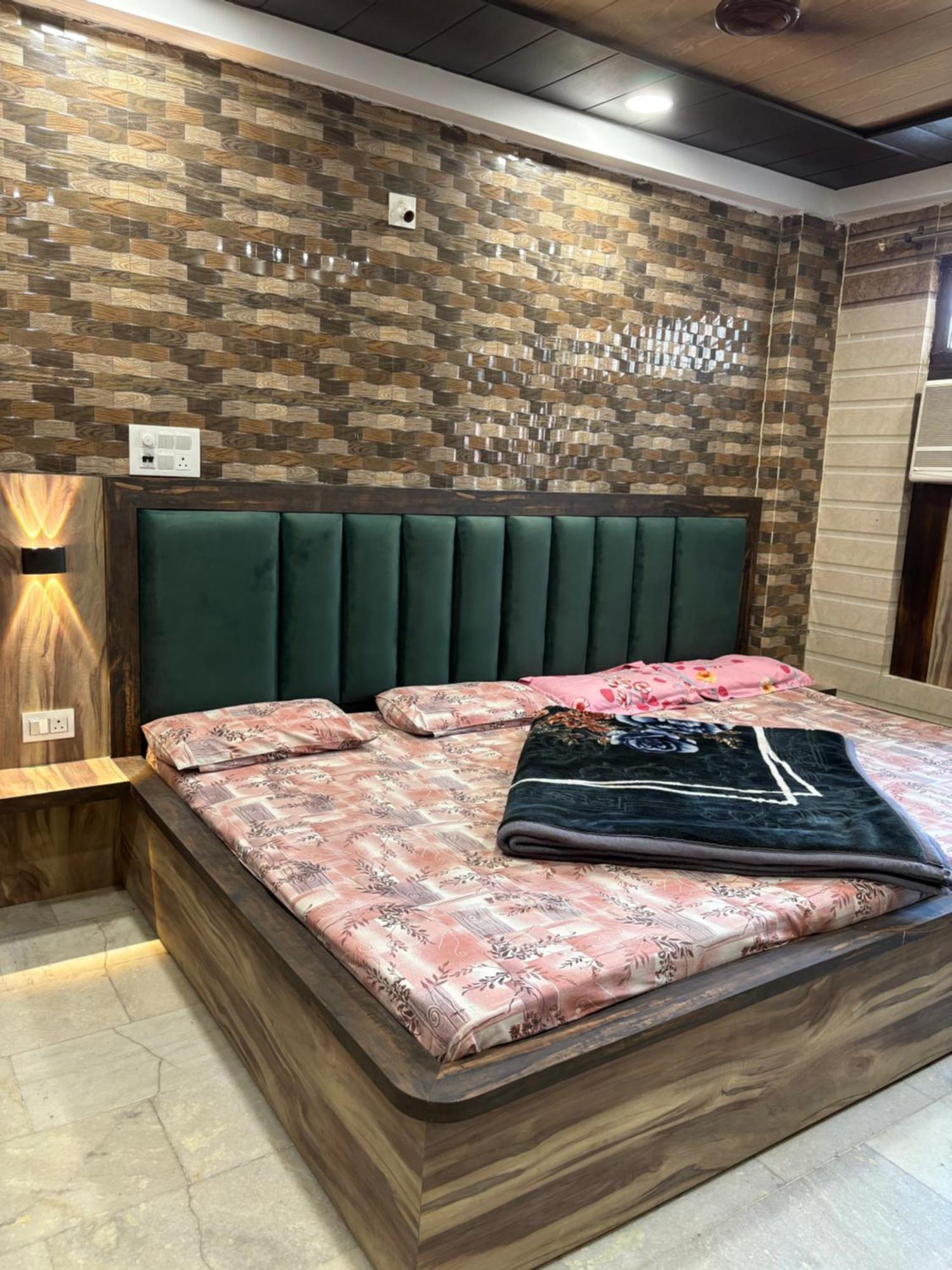 Dream Land Hotel 잠무 외부 사진